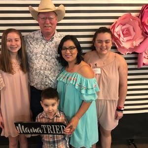 Meet your Posher, Elisabet